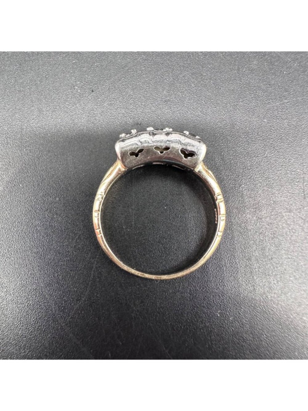 Vintage Three Stone Diamond Ring 14K Gold Elegant Jewelry Engagement Size 6.75 - Picture 4 of 14